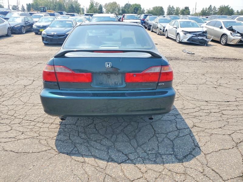 63279926 :رقم المزاد ، 1HGCG1658YA069270 vin ، 2000 Honda Accord مزاد بيع