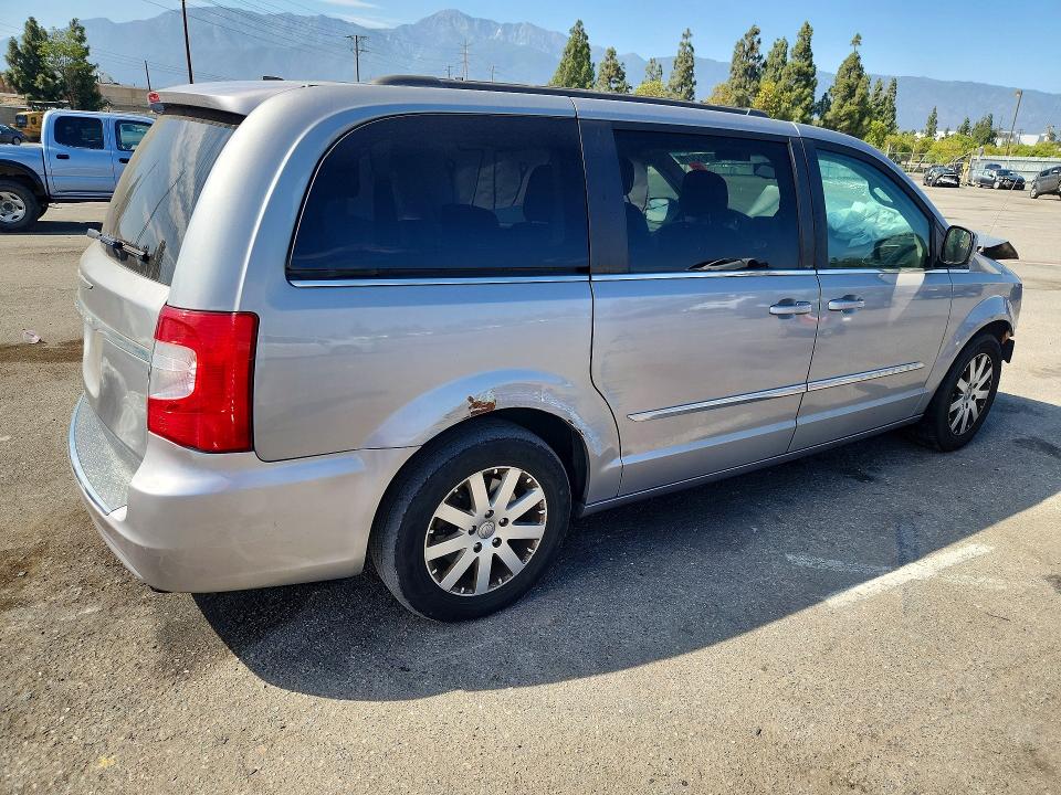 63612416 :رقم المزاد ، 2C4RC1BG0ER247823 vin ، 2014 Chrysler Town & Country مزاد بيع