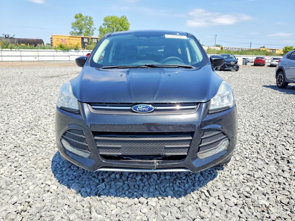 63997596 :رقم المزاد ، 1FMCU0GX0FUC59735 vin ، 2015 Ford Escape مزاد بيع