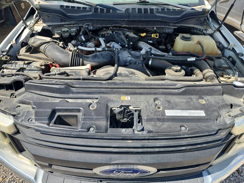 64727686 :رقم المزاد ، 1FD0W4GT0HEB81360 vin ، 2017 Ford F450 مزاد بيع