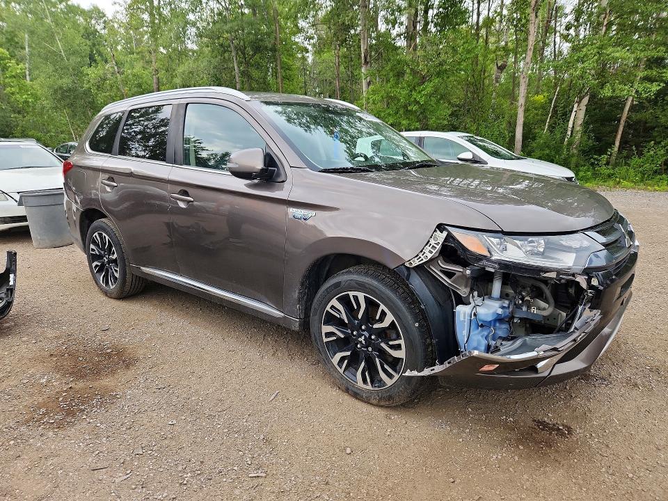 64080696 :رقم المزاد ، JA4J24A58JZ616021 vin ، 2018 Mitsubishi Outlander مزاد بيع