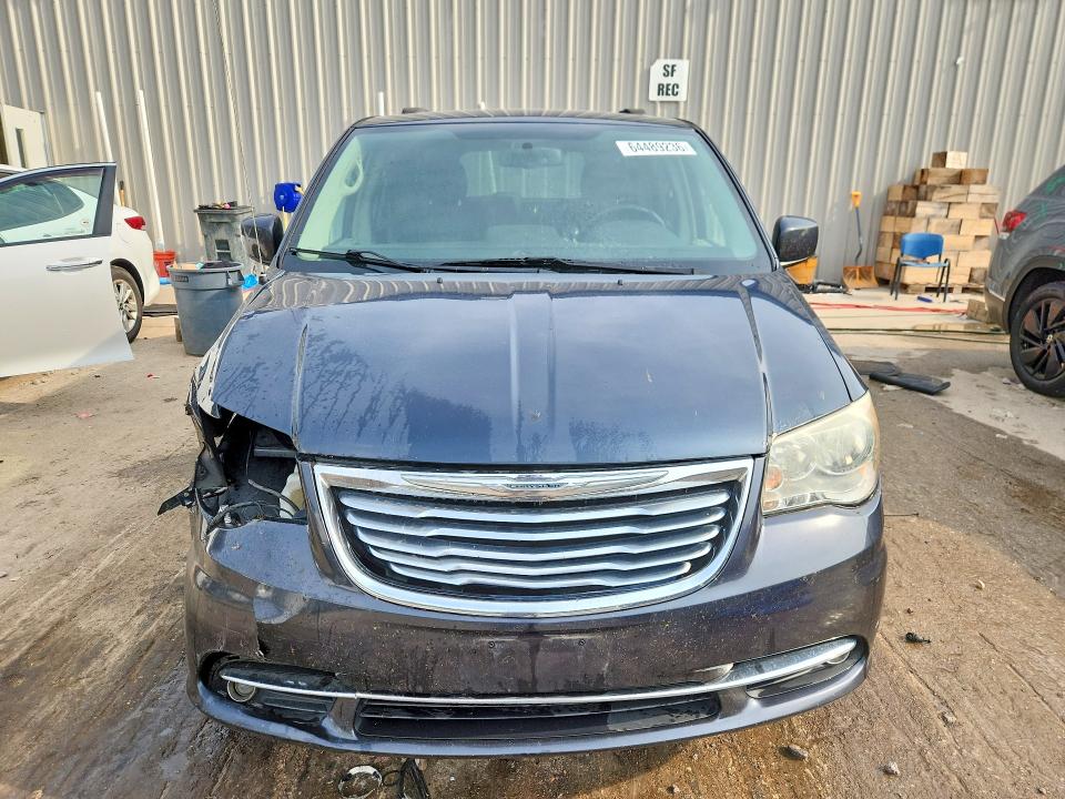 64489236 :رقم المزاد ، 2C4RC1BG9ER435675 vin ، 2014 Chrysler Town & Country مزاد بيع