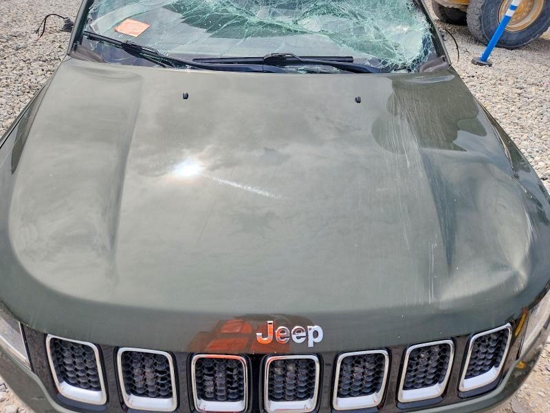 67137556 :رقم المزاد ، 3C4NJDBB0JT223460 vin ، 2018 Jeep Compass مزاد بيع