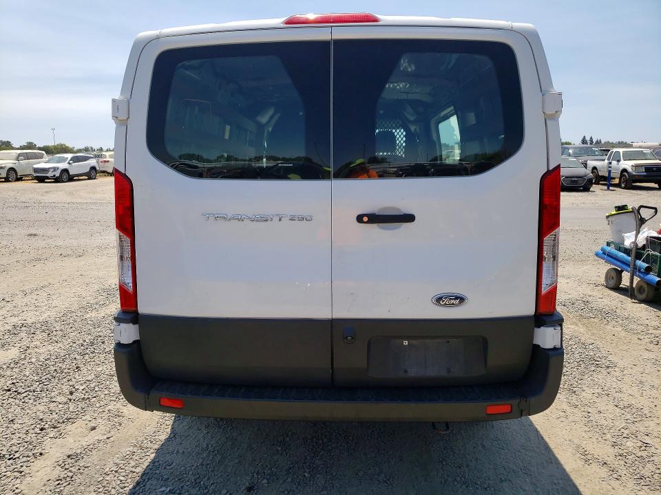 62413686 :رقم المزاد ، 1FTBR1Y84LKA77929 vin ، 2020 Ford Transit 250 مزاد بيع