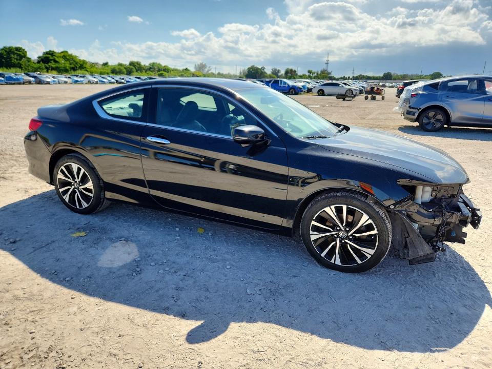 64903256 :رقم المزاد ، 1HGCT1B86GA008249 vin ، 2016 Honda Accord مزاد بيع