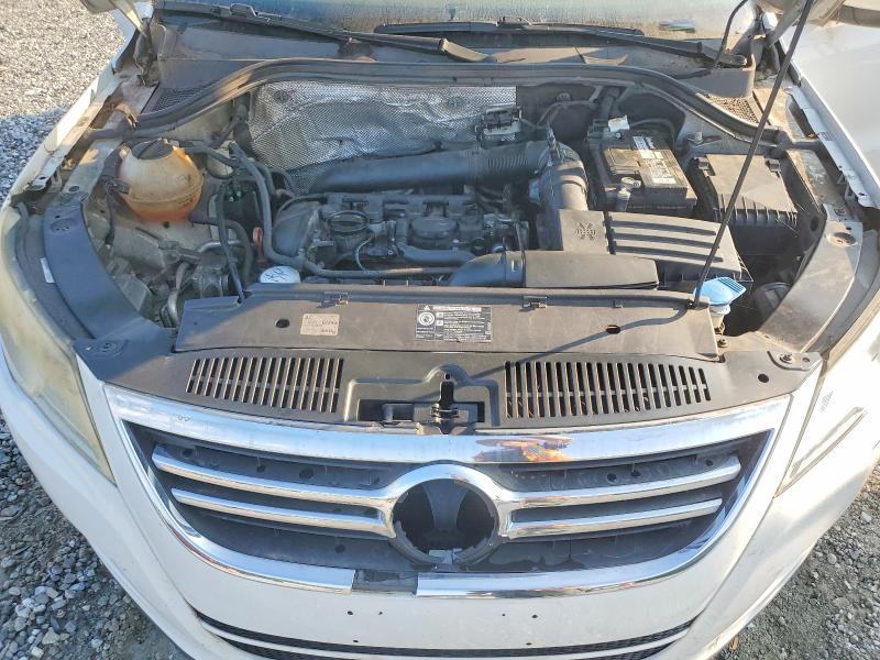 2011 Volkswagen Tiguan მანქანა იყიდება აუქციონზე, vin: WVGAV7AX0BW526845, აუქციონის ნომერი: 66594446