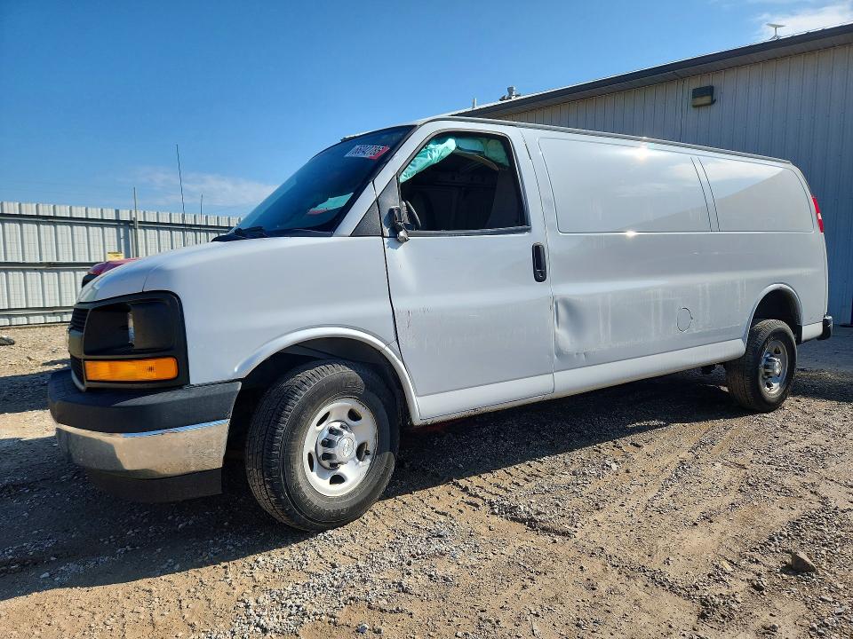 66042786 :رقم المزاد ، 1GCZGHFG7H1351242 vin ، 2017 Chevrolet Express 3500 مزاد بيع