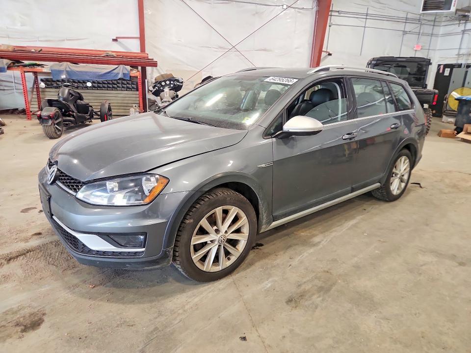 Auction sale of the 2017 Volkswagen Golf Alltrack, vin: 3VWH17AU1HM524628, lot number: 64295266