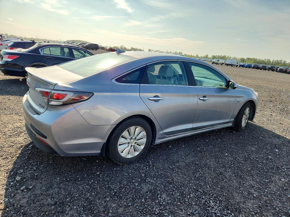 2016 Hyundai Sonata Hybrid მანქანა იყიდება აუქციონზე, vin: KMHE24L11GA008426, აუქციონის ნომერი: 65997496