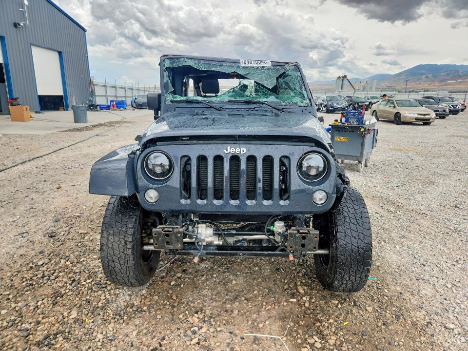 64810546 :رقم المزاد ، 1C4BJWFG5GL339780 vin ، 2016 Jeep Wrangler Unlimited مزاد بيع