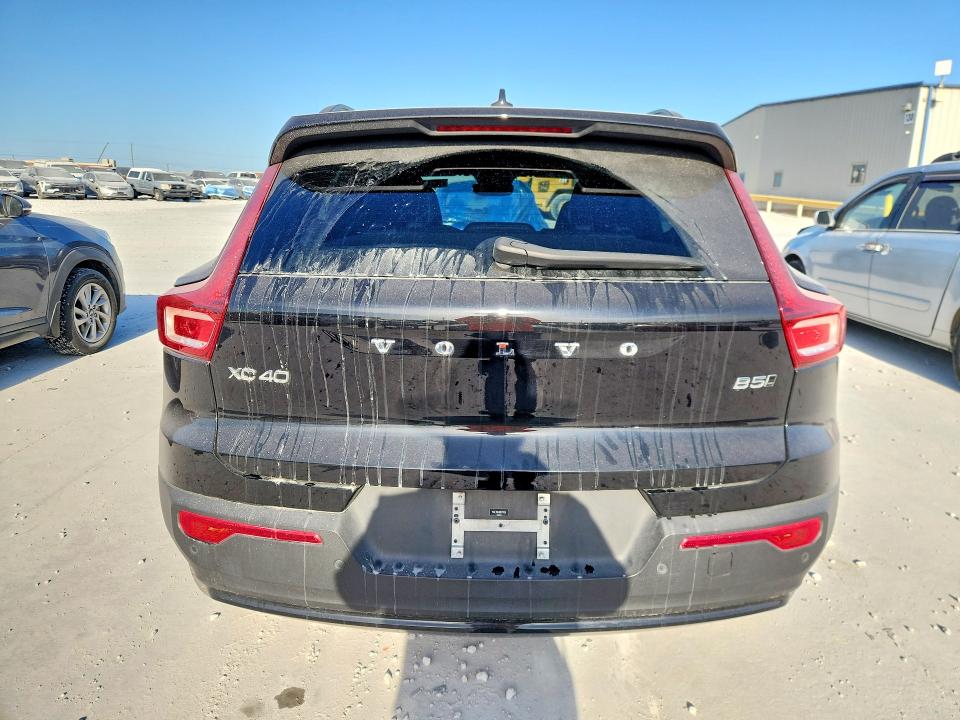 2024 Volvo Xc40 მანქანა იყიდება აუქციონზე, vin: YV4L12UL8R2217028, აუქციონის ნომერი: 65711556