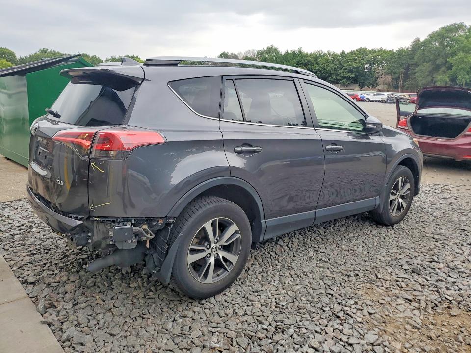 Продажа на аукционе авто 2018 Toyota Rav4, vin: JTMWFREV2JJ186203, номер лота: 65031626