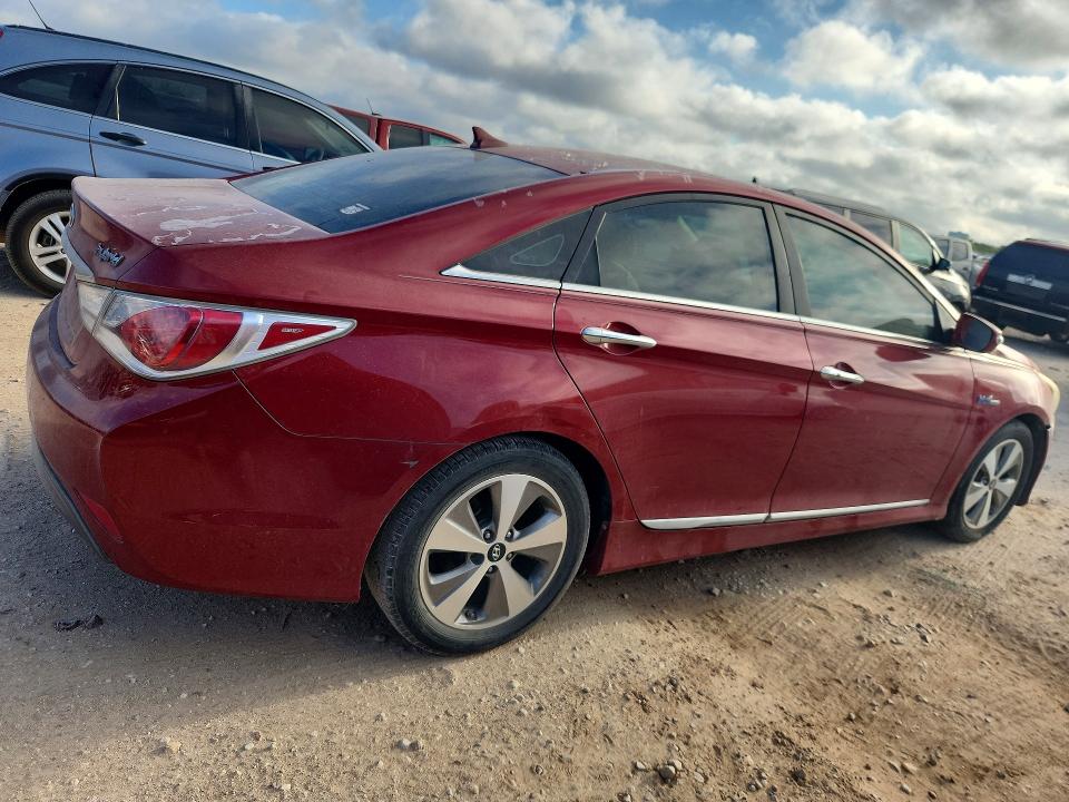Продажа на аукционе авто 2011 Hyundai Sonata, vin: KMHEC4A46BA001572, номер лота: 64509356