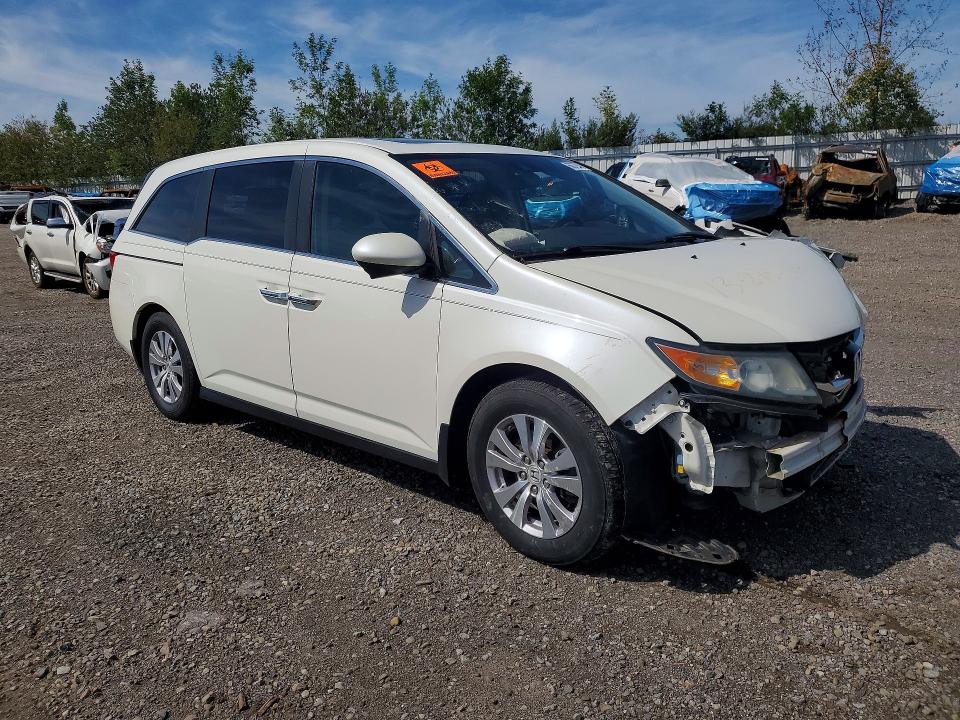 66072536 :رقم المزاد ، 5FNRL5H66FB111604 vin ، 2015 Honda Odyssey مزاد بيع