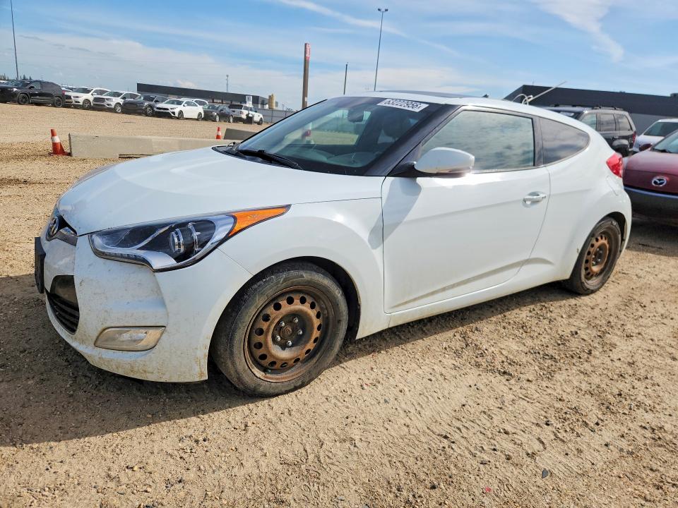 Auction sale of the 2016 Hyundai Veloster, vin: KMHTC6AD1GU261466, lot number: 63222956