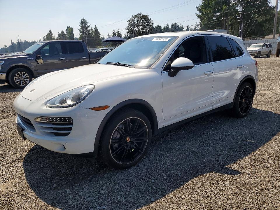 65038556 :رقم المزاد ، WP1AA2A21ELA04110 vin ، 2014 Porsche Cayenne مزاد بيع
