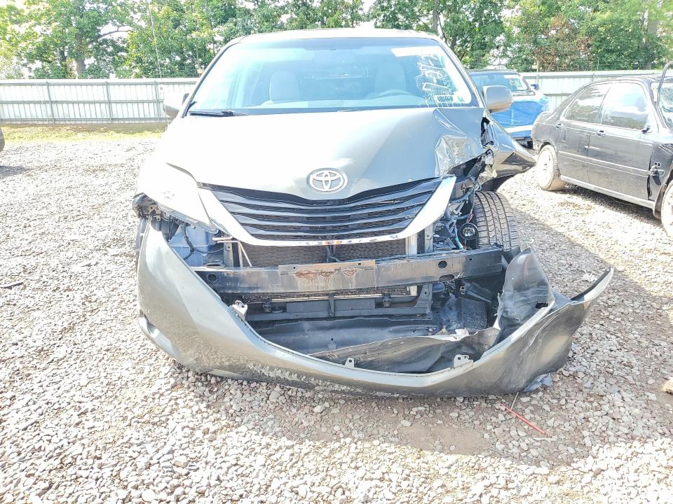 Продаж на аукціоні авто 2012 Toyota Sienna, vin: 5TDKK3DC2CS223439, номер лоту: 65131286