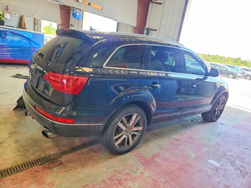 Продажа на аукционе авто 2015 Audi Q7, vin: WA1LGAFE2FD014351, номер лота: 66359706