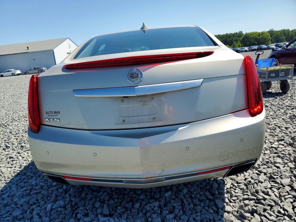 62580176 :رقم المزاد ، 2G61M5S33F9118834 vin ، 2015 Cadillac Xts مزاد بيع