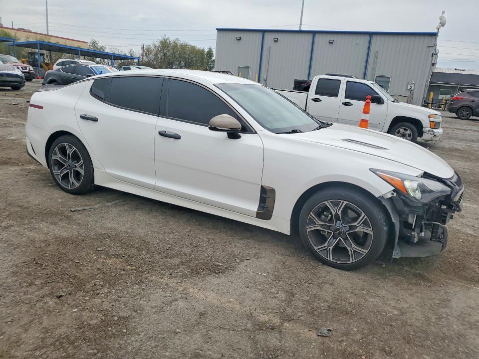 2021 Kia Stinger მანქანა იყიდება აუქციონზე, vin: KNAE15LA9M6090107, აუქციონის ნომერი: 64764976