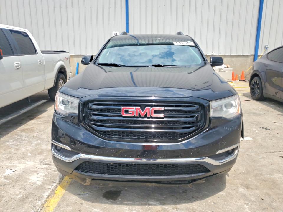 63867006 :رقم المزاد ، 1GKKNLLS8HZ213914 vin ، 2017 Gmc Acadia مزاد بيع