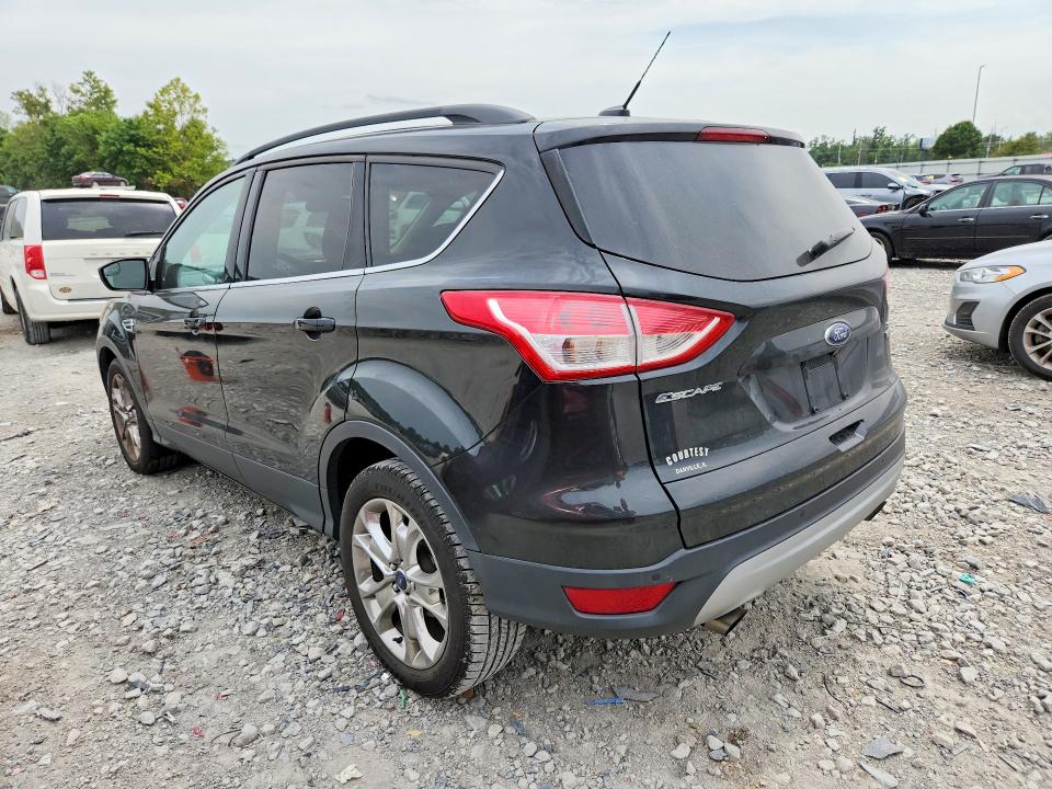 2015 Ford Escape მანქანა იყიდება აუქციონზე, vin: 1FMCU0GX7FUB94284, აუქციონის ნომერი: 64746406