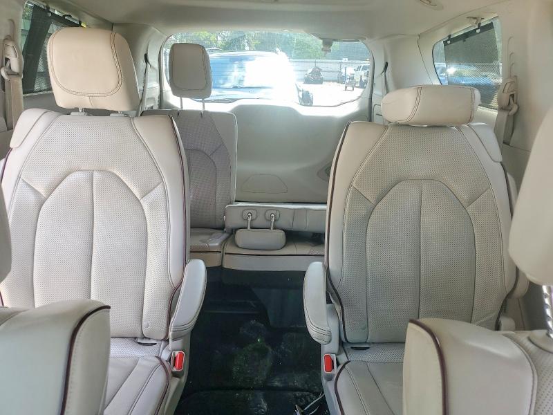 63842886 :رقم المزاد ، 2C4RC1GGXHR544384 vin ، 2017 Chrysler Pacifica مزاد بيع