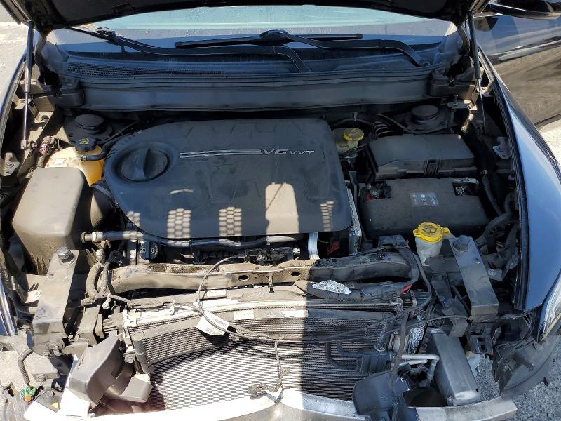 64498186 :رقم المزاد ، 1C4PJMJS1HW637362 vin ، 2017 Jeep Cherokee مزاد بيع
