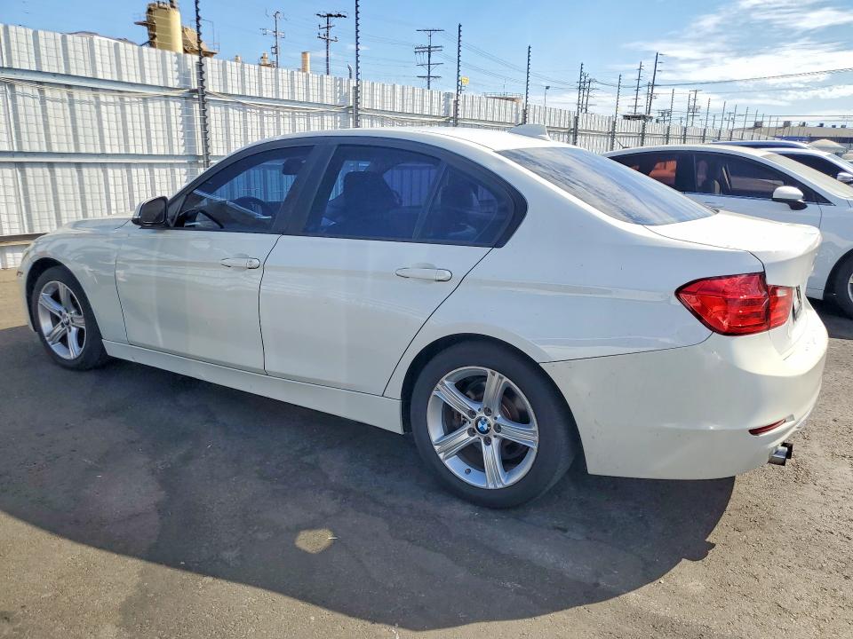 65037846 :رقم المزاد ، WBA3A5G50CNN65782 vin ، 2012 Bmw 328 مزاد بيع