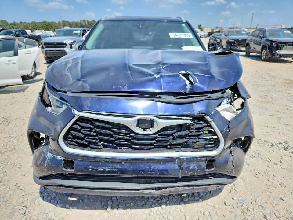 Продаж на аукціоні авто 2023 Toyota Highlander, vin: 5TDKDRAH8PS014788, номер лоту: 64601806