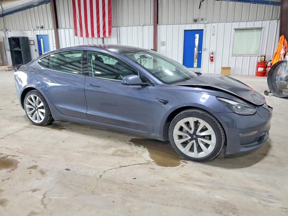 2022 Tesla Model 3 მანქანა იყიდება აუქციონზე, vin: 5YJ3E1EB0NF290943, აუქციონის ნომერი: 63949286