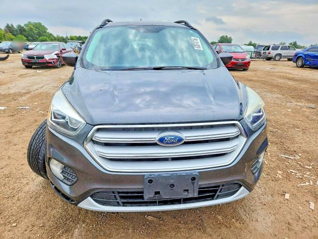 2018 Ford Escape მანქანა იყიდება აუქციონზე, vin: 1FMCU9HD4JUB34433, აუქციონის ნომერი: 63874716