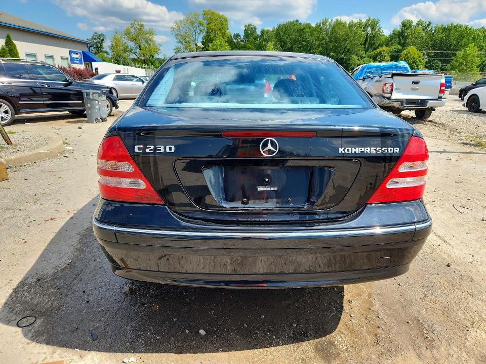 Продажа на аукционе авто 2003 Mercedes-benz C, vin: WDBRF40JX3F429345, номер лота: 61549526