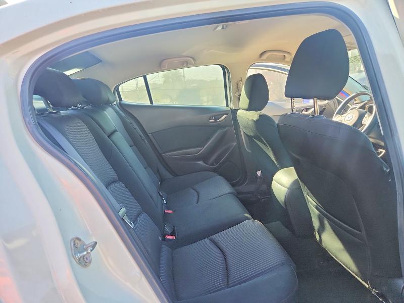 66576106 :رقم المزاد ، 3MZBM1V72FM230683 vin ، 2015 Mazda 3 مزاد بيع