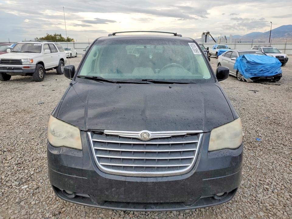 2009 Chrysler Town & Country მანქანა იყიდება აუქციონზე, vin: 2A8HR54109R503869, აუქციონის ნომერი: 64821026