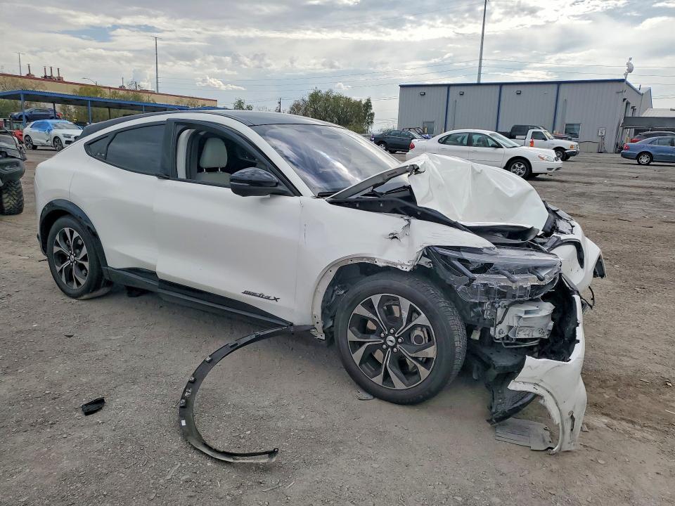 Продажа на аукционе авто 2021 Ford Mustang Mach-e, vin: 3FMTK3R79MMA09237, номер лота: 64818976