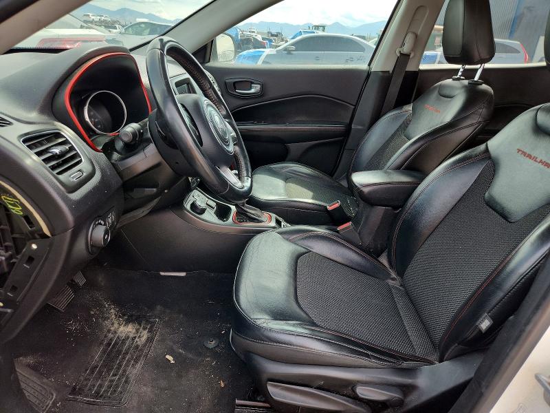 64470856 :رقم المزاد ، 3C4NJDDB6JT465523 vin ، 2018 Jeep Compass مزاد بيع