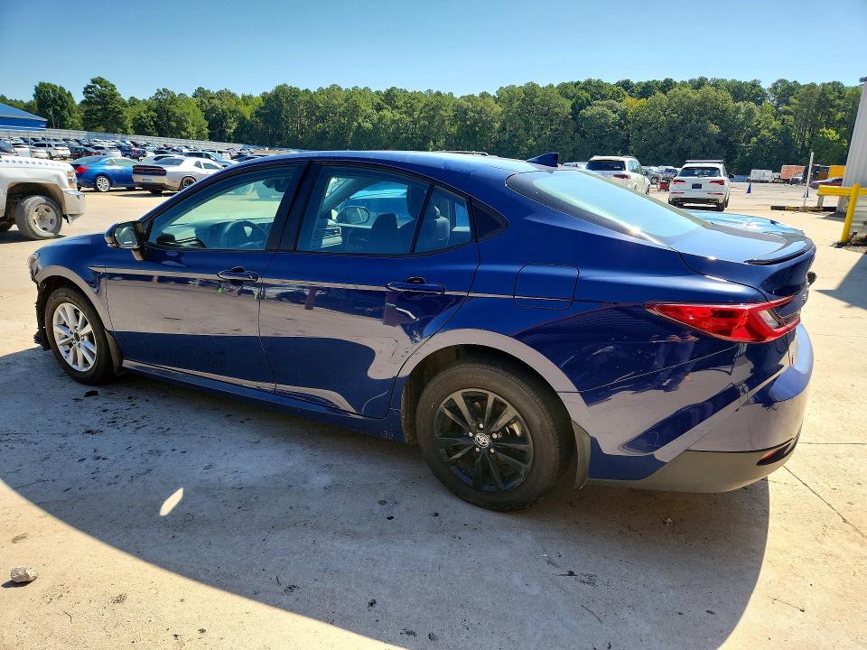 Продажа на аукционе авто 2026 Toyota Camry, vin: 4T1DAACK2TU242640, номер лота: 63334756