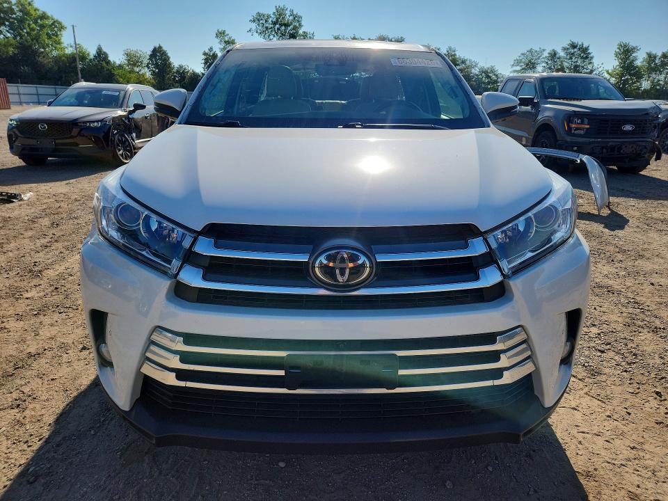 66304426 :رقم المزاد ، 5TDDZRFH9HS362670 vin ، 2017 Toyota Highlander مزاد بيع