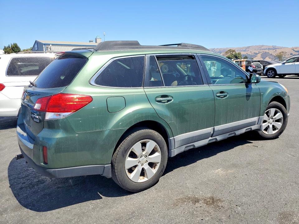 63432216 :رقم المزاد ، 4S4BRBGC5A3383486 vin ، 2010 Subaru Outback مزاد بيع