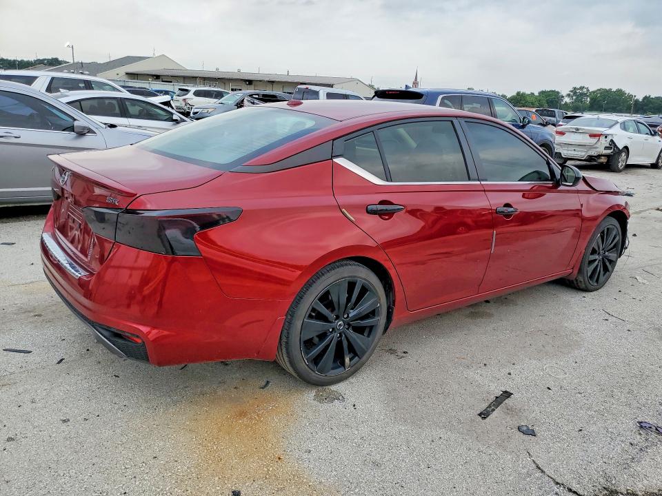 64208616 :رقم المزاد ، 1N4BL4CV7NN363345 vin ، 2022 Nissan Altima مزاد بيع