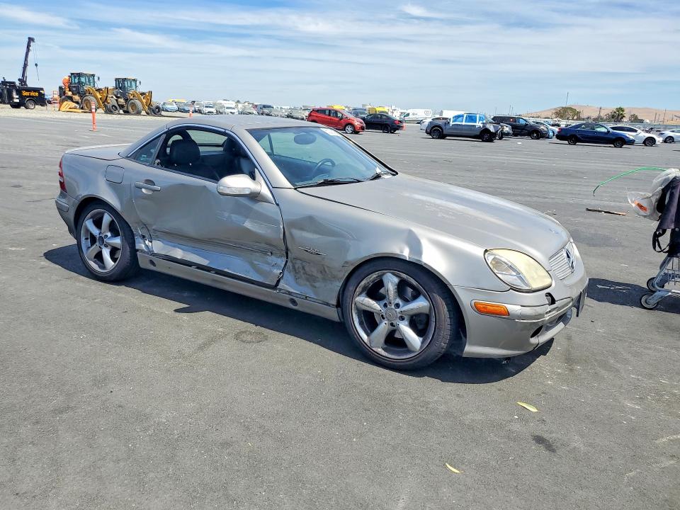 Aukcja sprzedaży 2004 Mercedes-benz Slk, vin: WDBKK65F14F304118, numer aukcji: 65236566