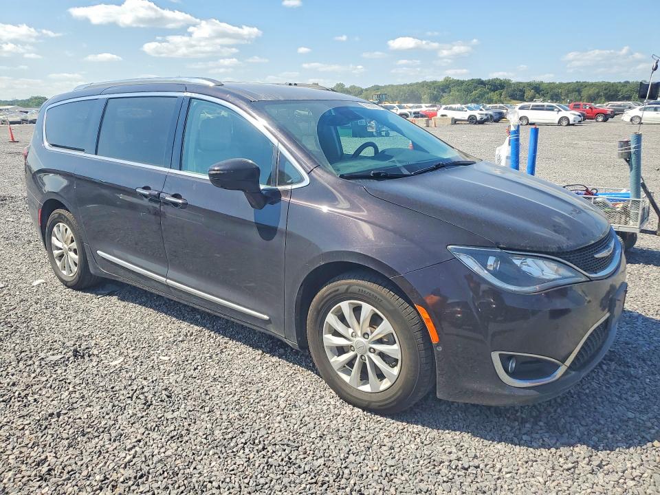 66956896 :رقم المزاد ، 2C4RC1BG7KR655330 vin ، 2019 Chrysler Pacifica مزاد بيع