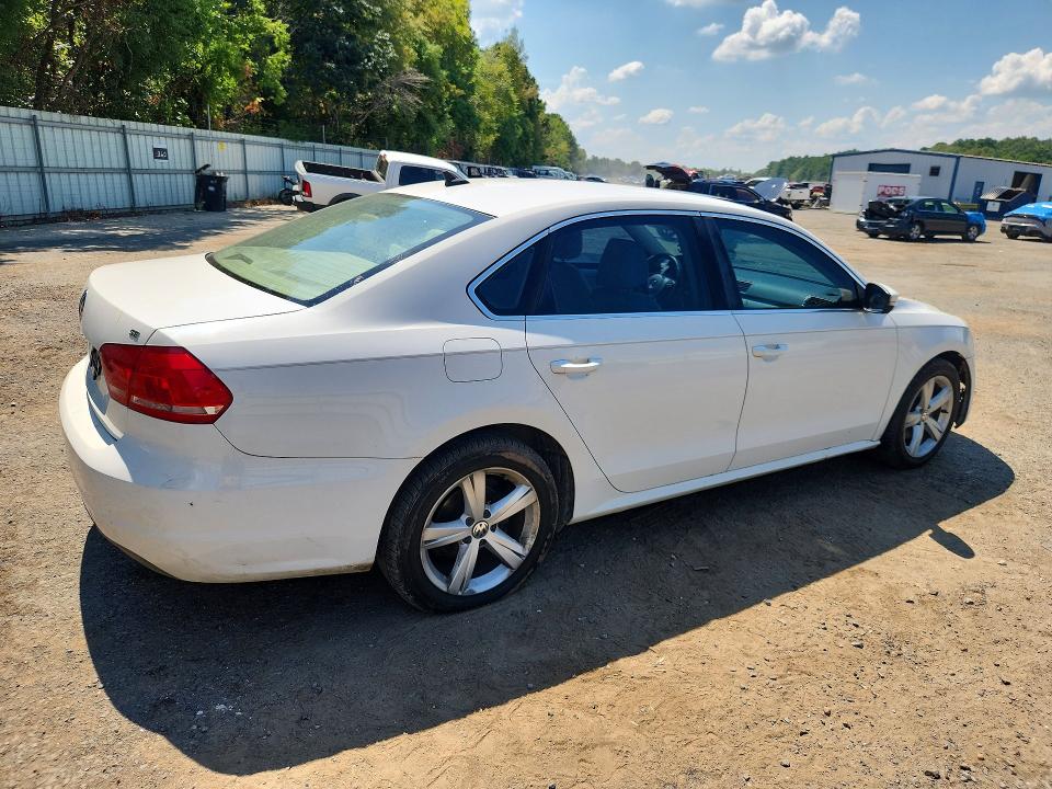 2013 Volkswagen Passat მანქანა იყიდება აუქციონზე, vin: 1VWBP7A38DC100385, აუქციონის ნომერი: 66221426