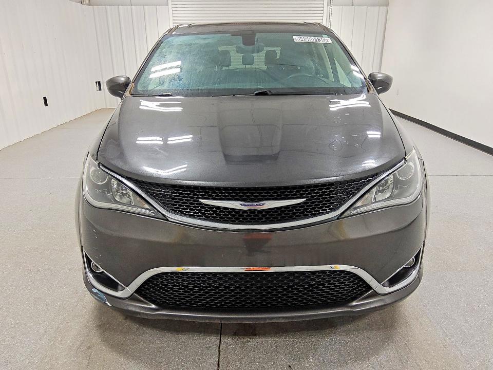 Продажа на аукционе авто 2017 Chrysler Pacifica, vin: 2C4RC1BG5HR846737, номер лота: 64980136
