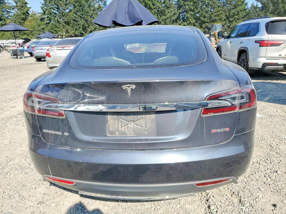 65498696 :رقم المزاد ، 5YJSA4H44FF081289 vin ، 2015 Tesla Model S مزاد بيع