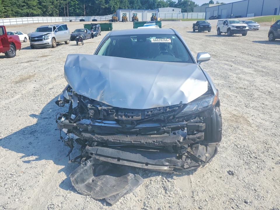 2021 Toyota Camry მანქანა იყიდება აუქციონზე, vin: 4T1G11AK3MU595762, აუქციონის ნომერი: 66628266