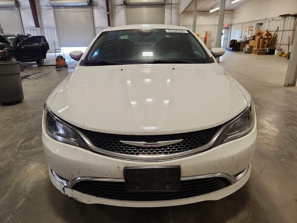 62508226 :رقم المزاد ، 1C3CCCAB5FN689460 vin ، 2015 Chrysler 200 مزاد بيع
