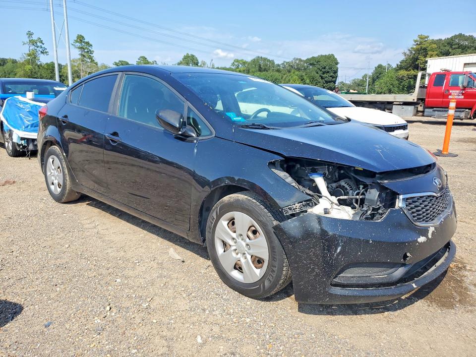 66574686 :رقم المزاد ، 3KPFK4A74JE245433 vin ، 2018 Kia Forte مزاد بيع