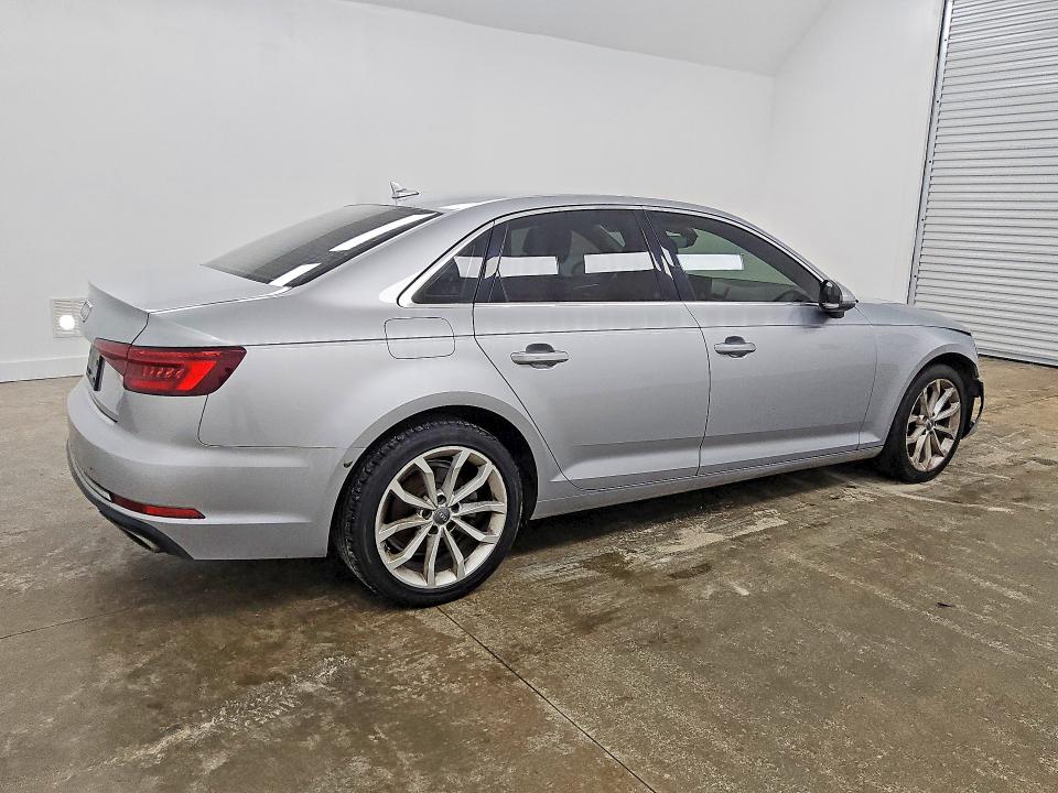 63566226 :رقم المزاد ، WAUGMAF46KN007153 vin ، 2019 Audi A4 مزاد بيع